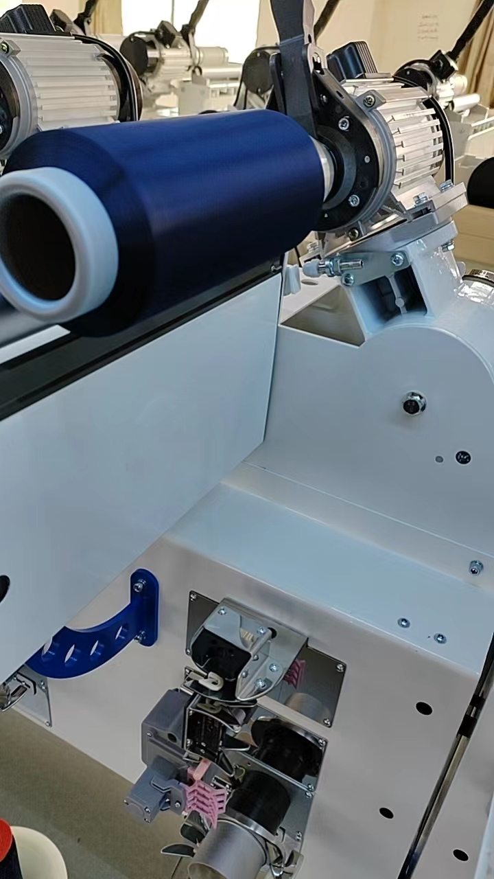 Precision winding machije photo